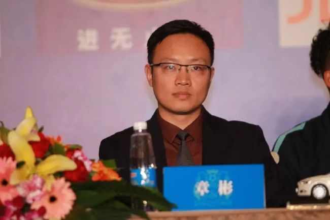 四虎久久久